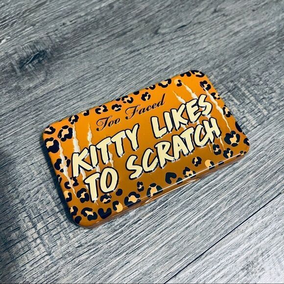 Too Faced Kitty Likes to Scratch Mini Eyeshadow Palette - Picture 11 of 12